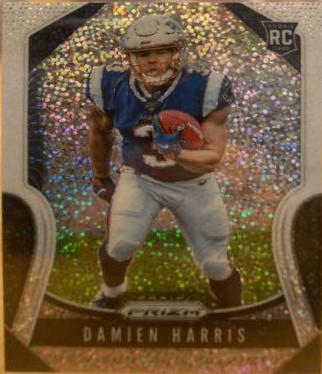Damien Harris [White Sparkle Prizm] #324