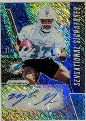 Myles Gaskin [Autograph Blue Shimmer Prizm] #334