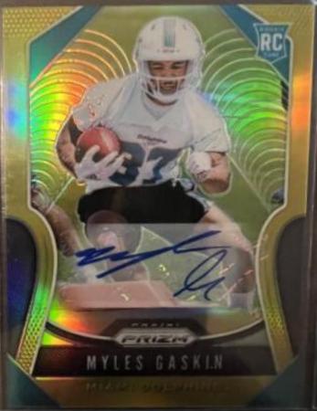Myles Gaskin [Autograph Gold Prizm] #334