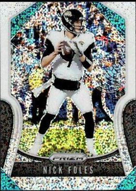 Nick Foles [White Sparkle Prizm] #153