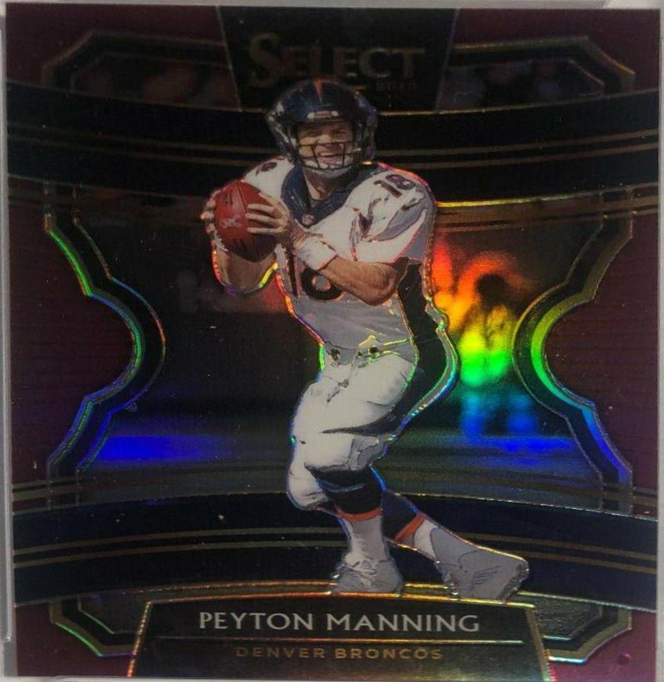 Peyton Manning [Maroon Prizm] #19