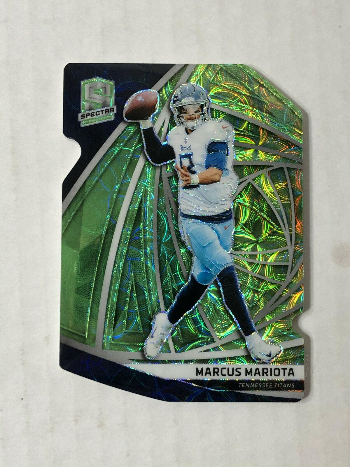 Marcus Mariota [Neon Green Die-Cut] #10