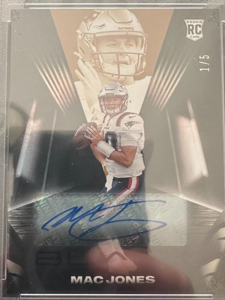 Mac Jones [Autograph Copper] #105