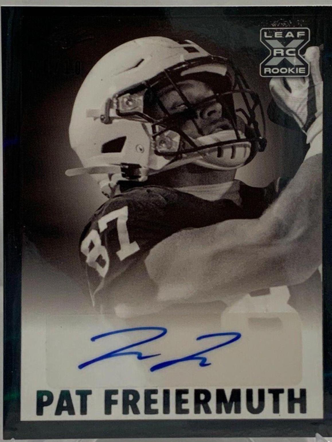 Pat Freiermuth [Autograph Emerald] #131