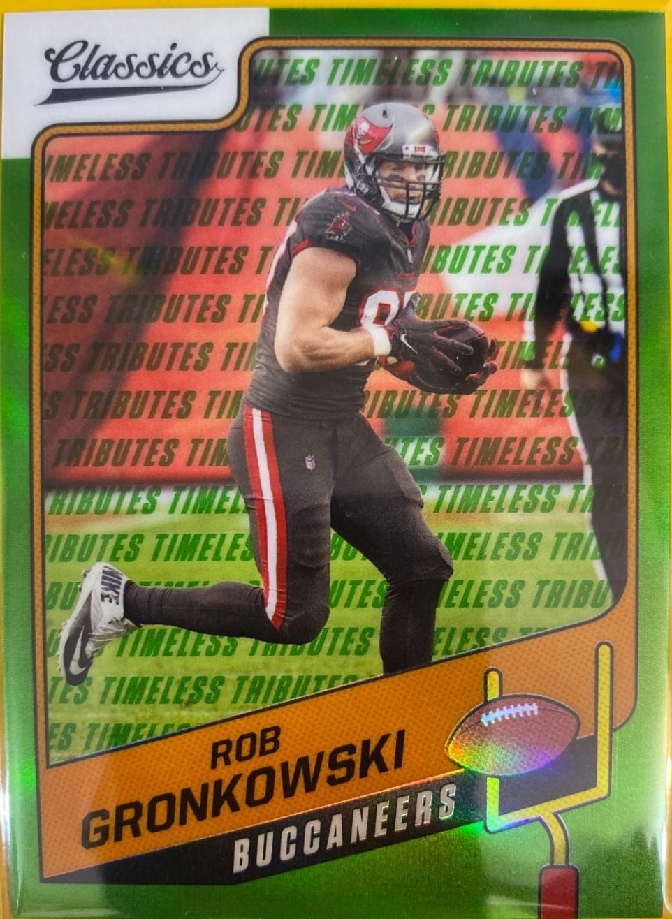Rob Gronkowski [Premium Edition Timeless Tributes Green] #25