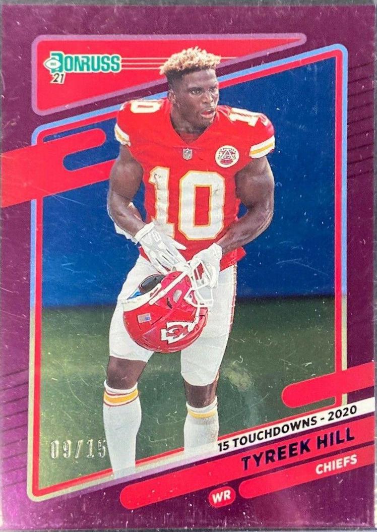 Tyreek Hill [No Helmet Season Stat Line] #117