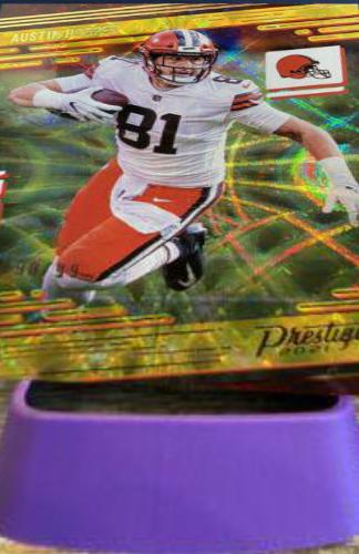 Austin Hooper [Xtra Points Gold] #121