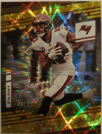 Mike Evans [Xtra Points Gold] #182