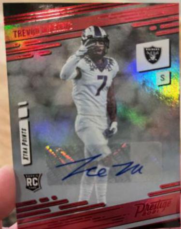 Trevon Moehrig [Xtra Points Red] #250