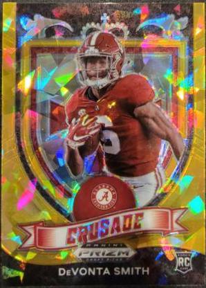 DeVonta Smith [Gold Ice Prizm] #165