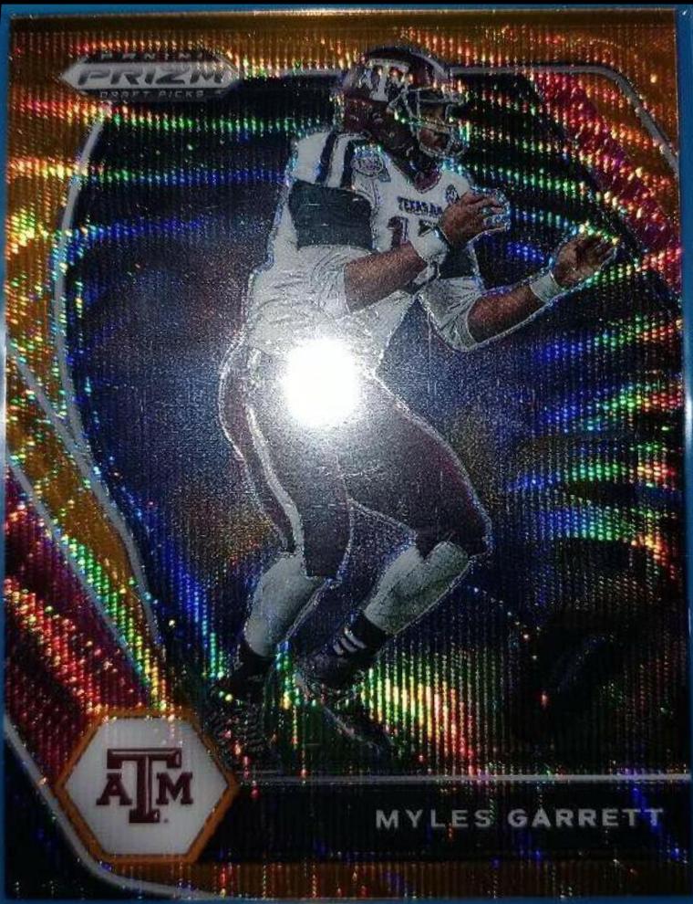 Myles Garrett [Orange Wave Prizm] #100