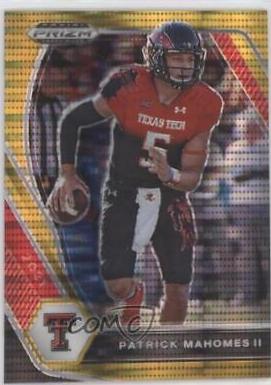 Patrick Mahomes II [Gold Pulsar Prizm] #7