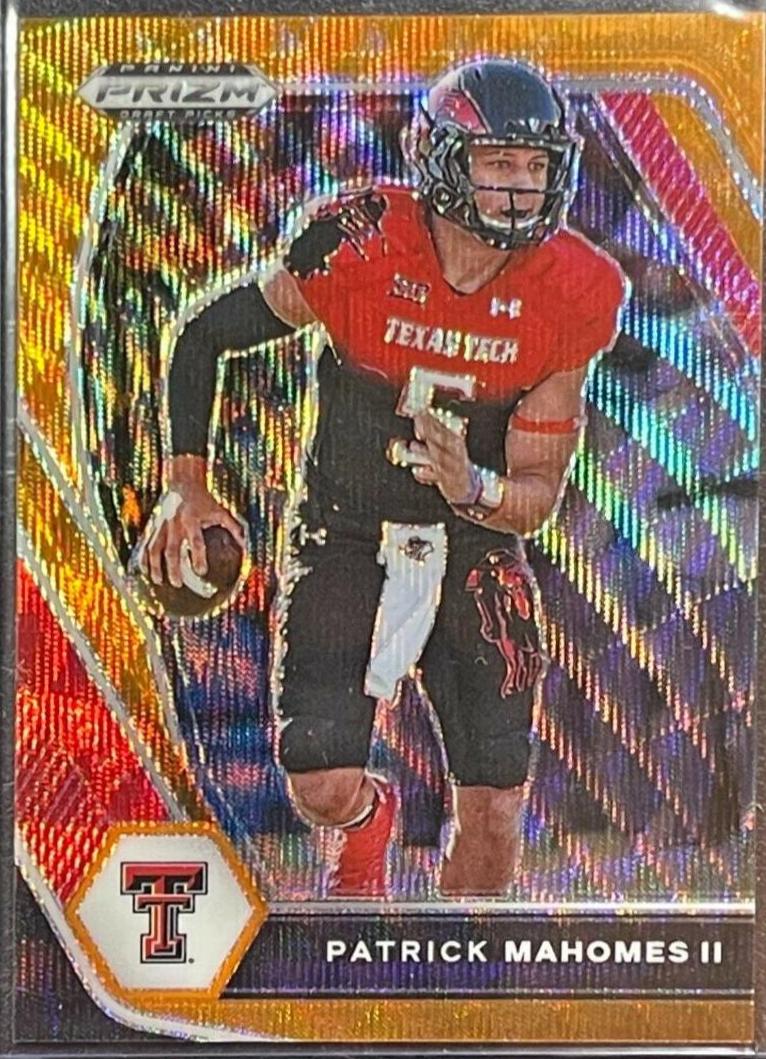 Patrick Mahomes II [Orange Wave Prizm] #7