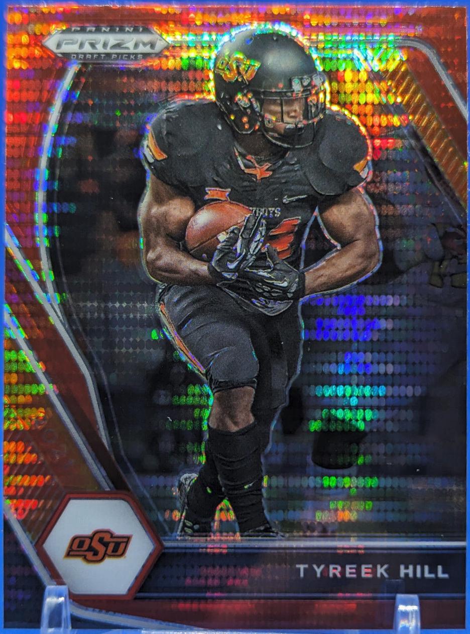 Tyreek Hill [Red Pulsar Prizm] #59