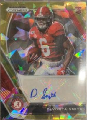 DeVonta Smith [Gold Ice Prizm] #DPA-DVS