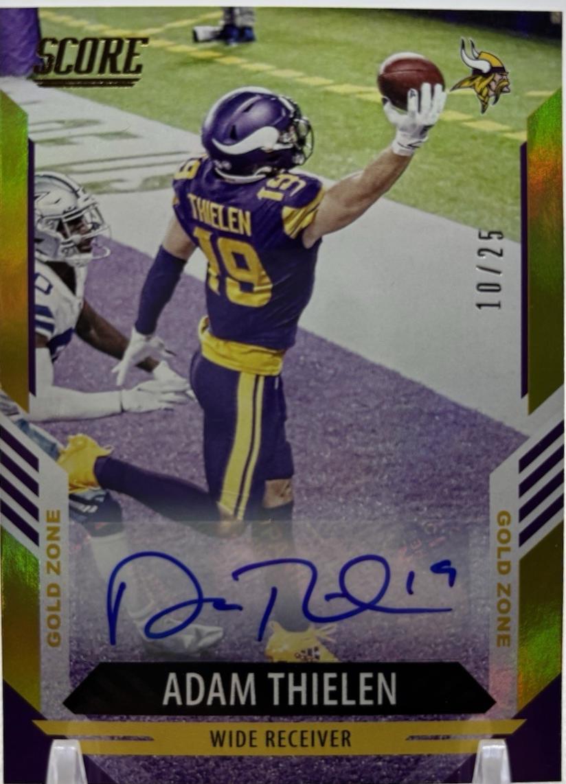 Adam Thielen [Signature Gold Zone] #152