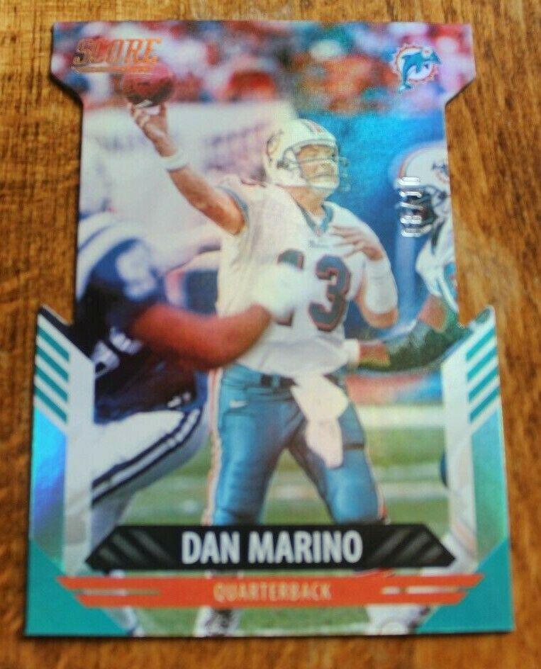 Dan Marino [Die Cut] #32