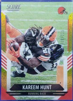 Kareem Hunt [Dots Gold] #109