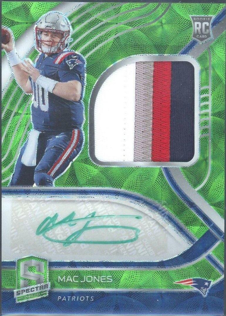 Mac Jones [Patch Autograph Neon Green] #205