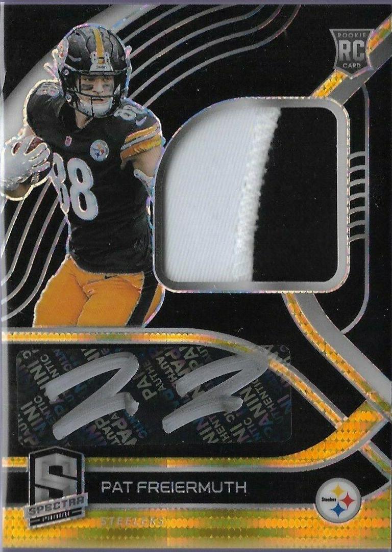 Pat Freiermuth [Patch Autograph Neon Black Light] #230