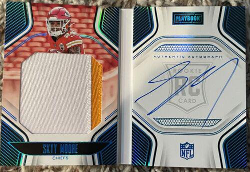 Skyy Moore [Jersey Autograph Platinum] #223