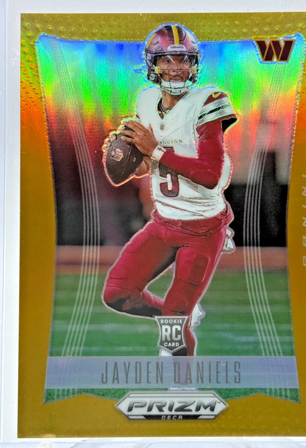 Jayden Daniels [Gold] #295