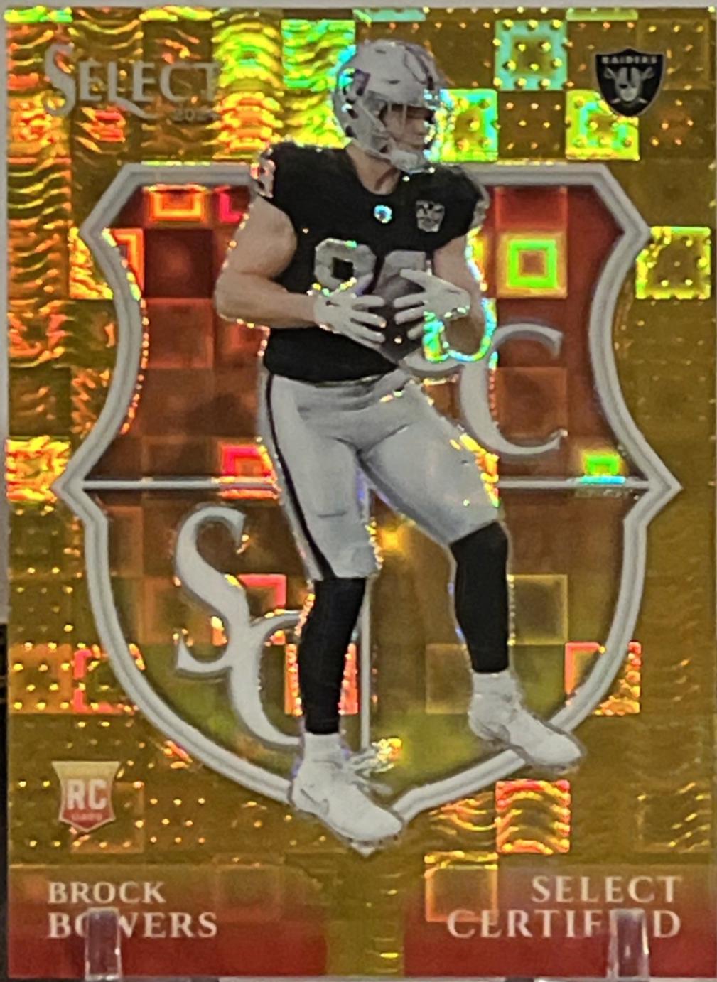 Brock Bowers [Gold Prizm] #7