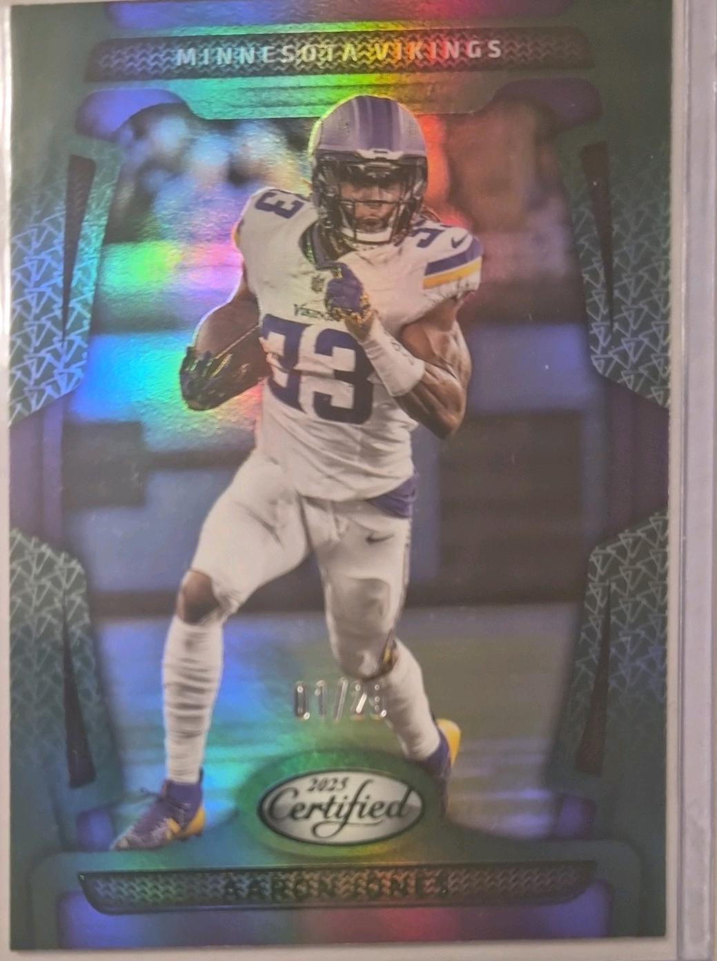 Aaron Jones [Green Mirror] #65