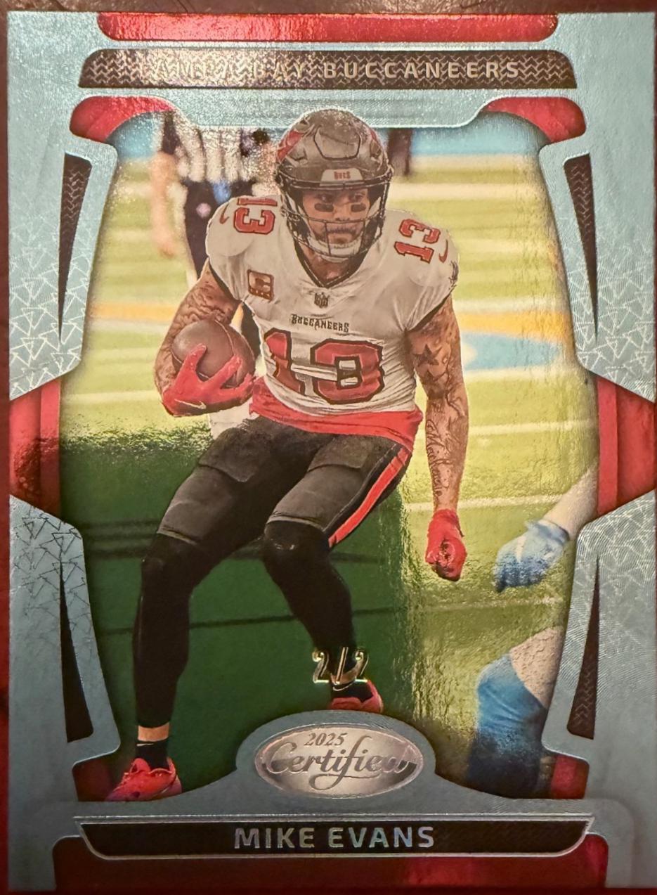 Mike Evans [Platinum Mirror] #94