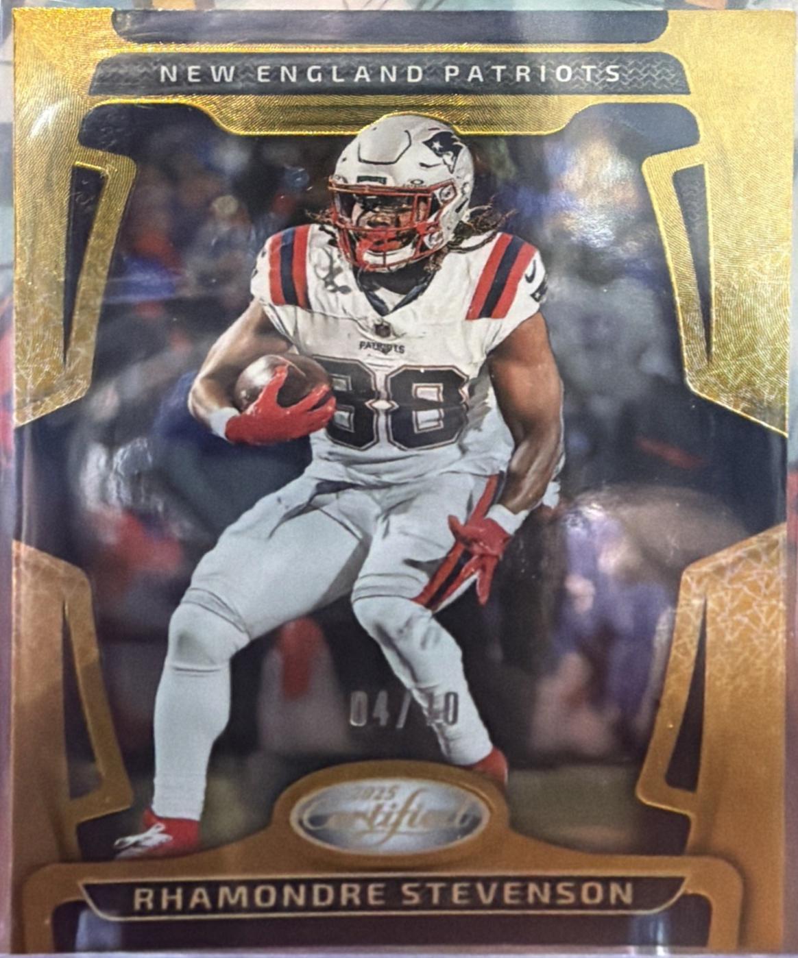 Rhamondre Stevenson [Gold Mirror] #68