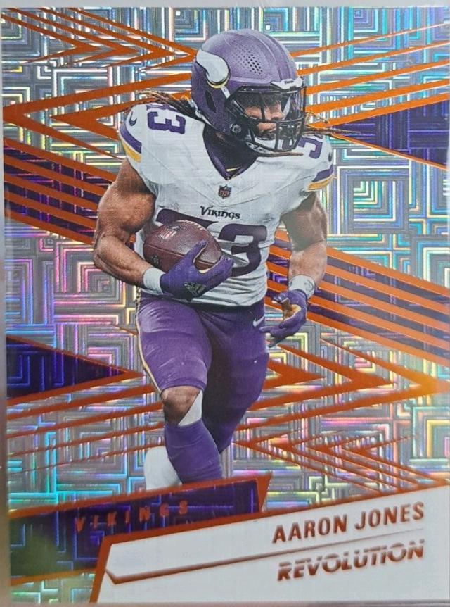 Aaron Jones [Orange Levels] #89
