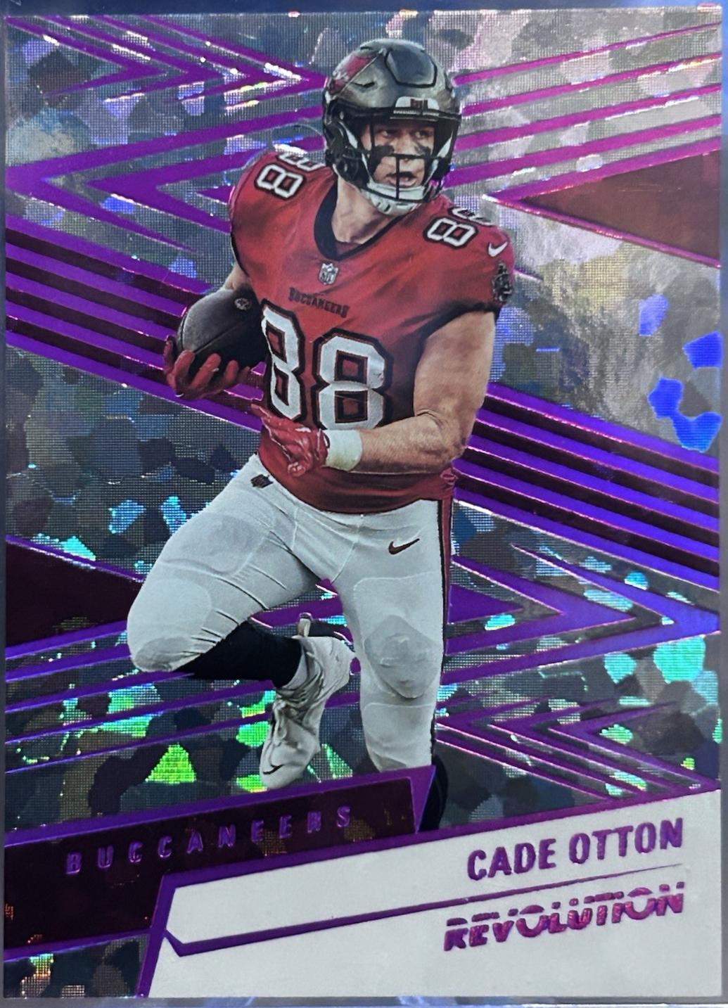 Cade Otton [Holo Red] #130