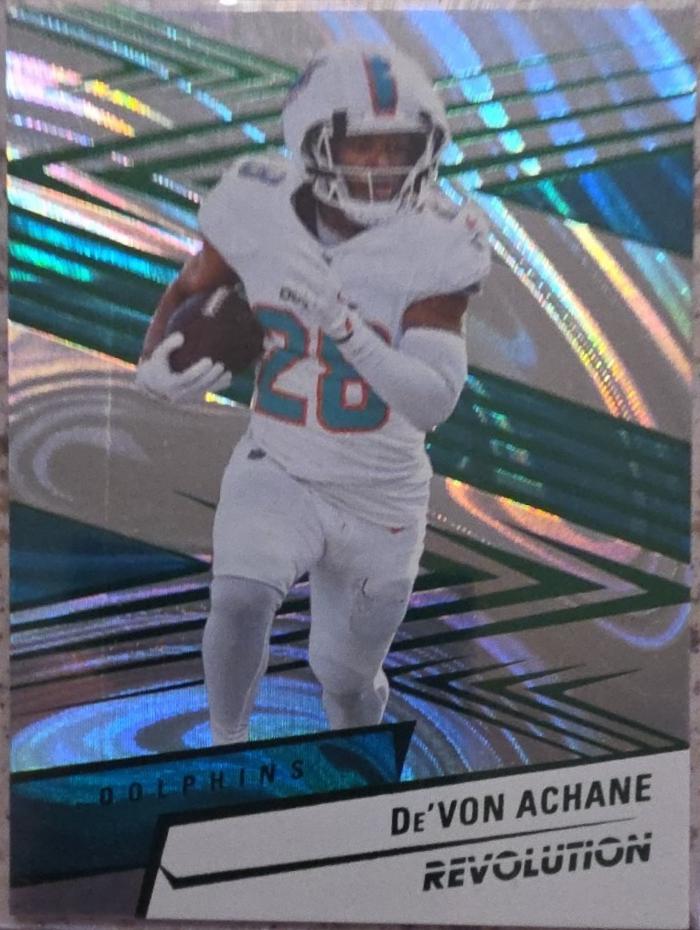 De'Von Achane [Green Swirl] #37