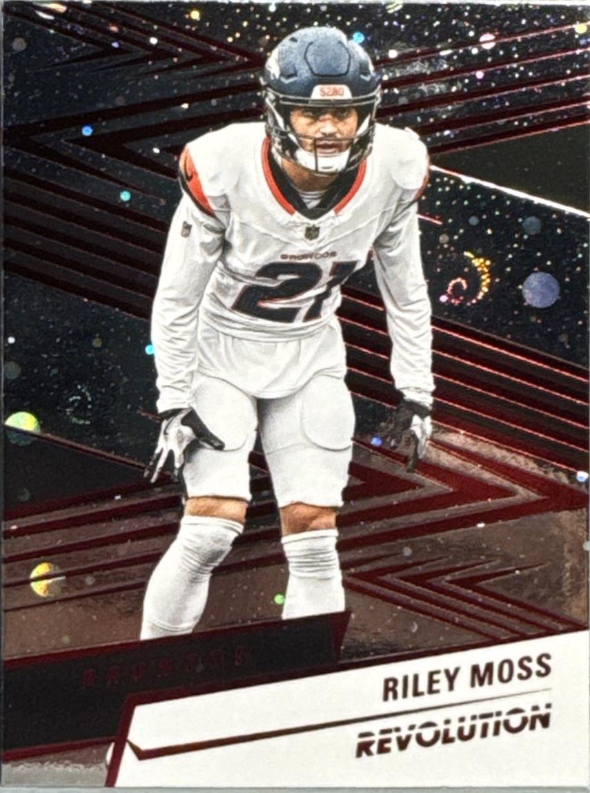 Riley Moss [Red Cosmo] #108