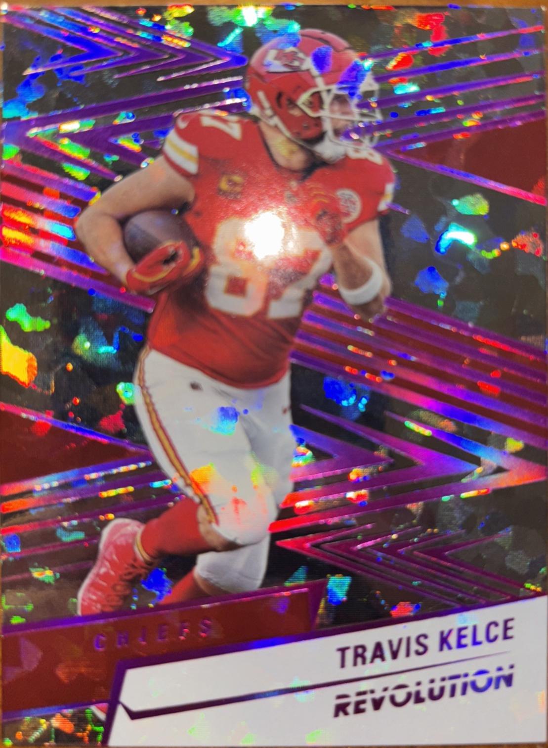 Travis Kelce [Holo Red] #94