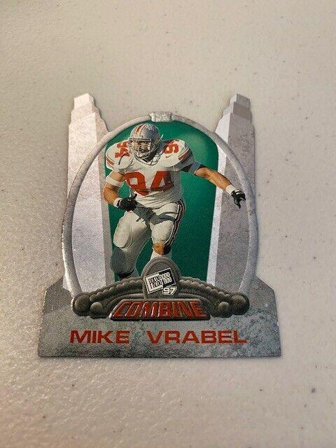 Mike Vrabel #28