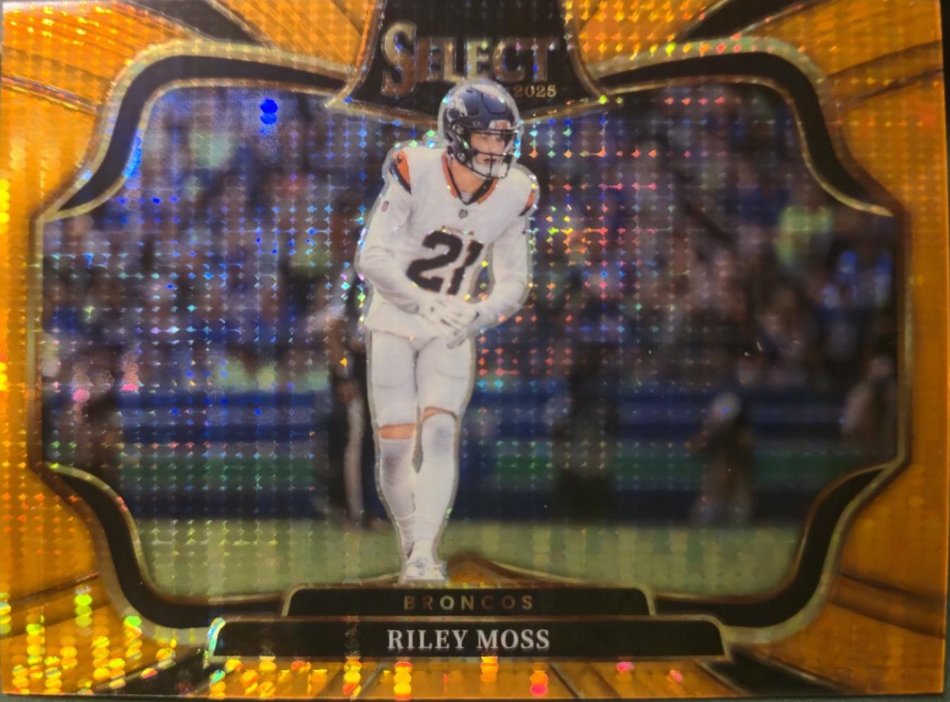 Riley Moss [Neon Orange Pulsar Prizm] #412