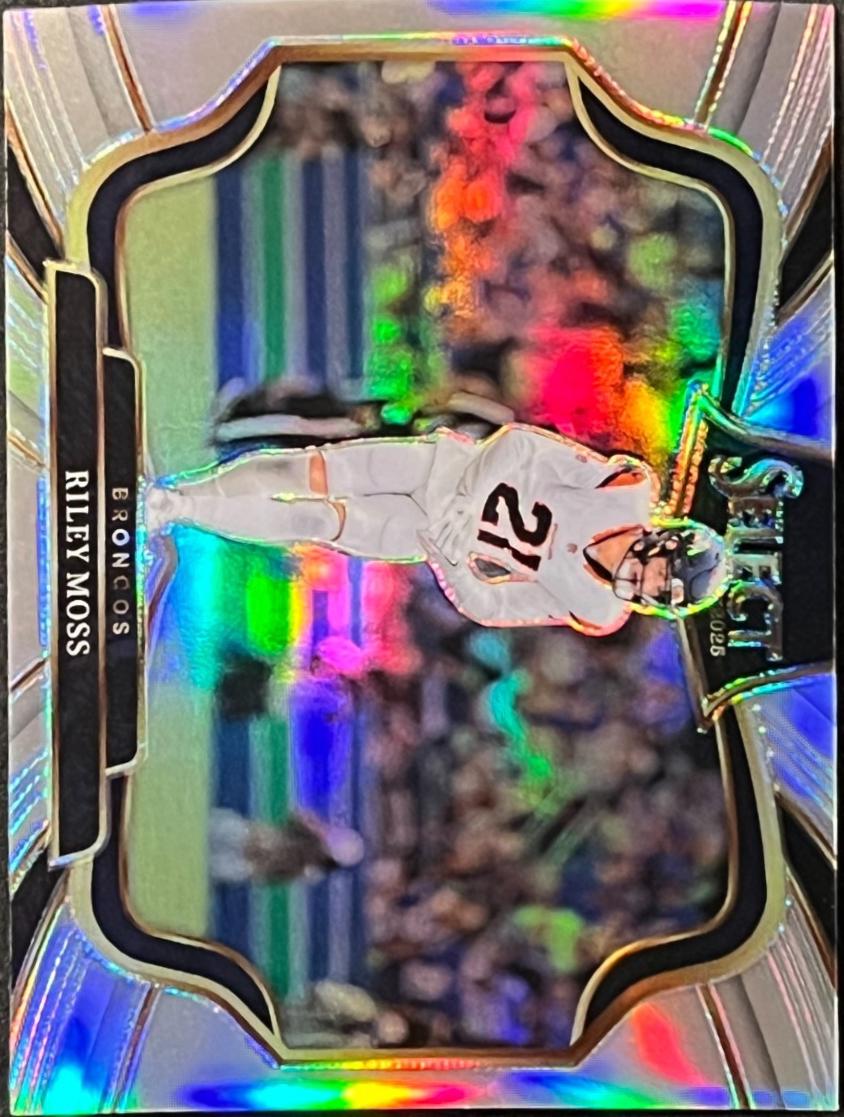 Riley Moss [Silver Prizm] #412