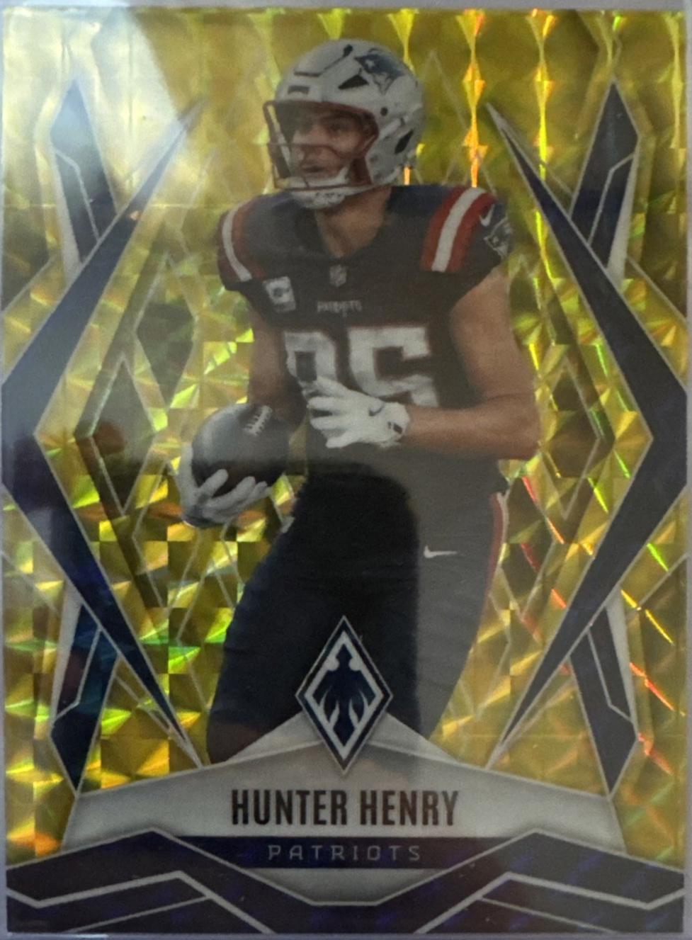 Hunter Henry [Yellow Pyramids] #97