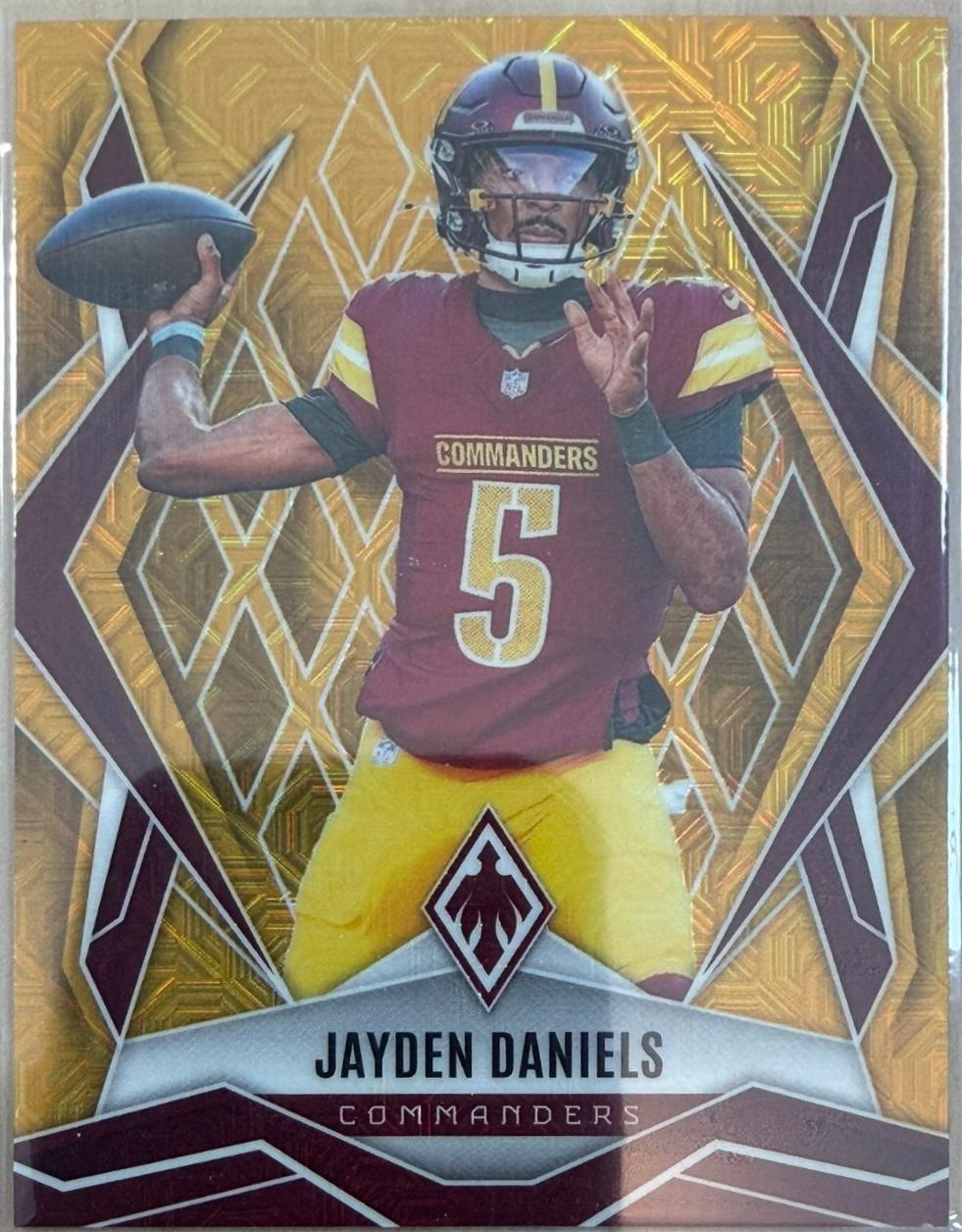 Jayden Daniels [Gold Mojo] #8