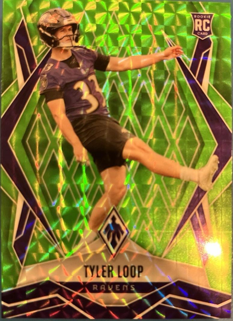 Tyler Loop [Lime Green Pyramids] #202
