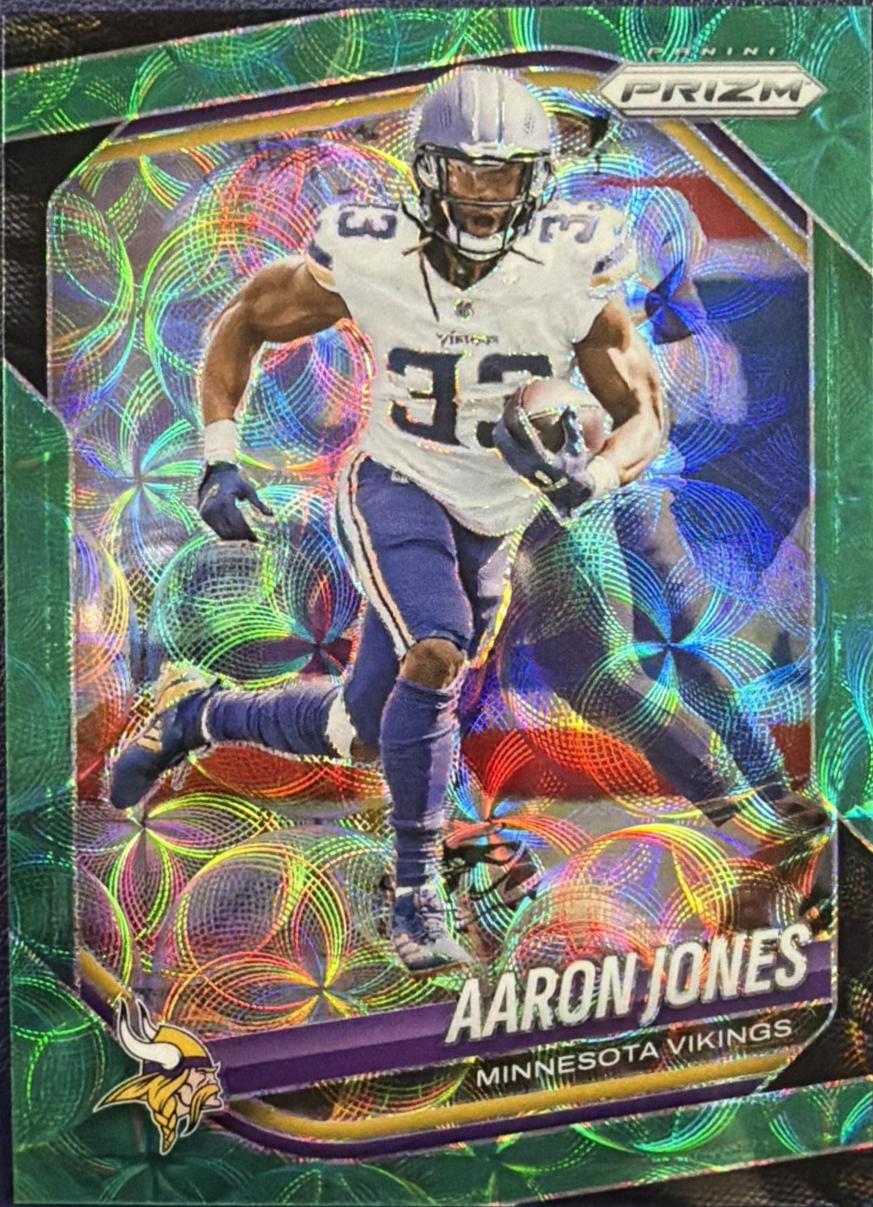 Aaron Jones [Green Scope] #7