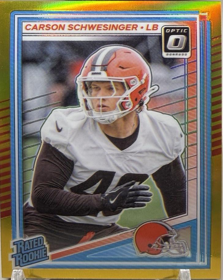 Carson Schwesinger [Gold] #217
