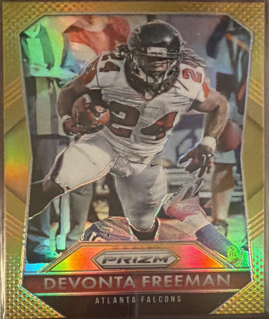 Devonta Freeman [Gold Prizm] #69