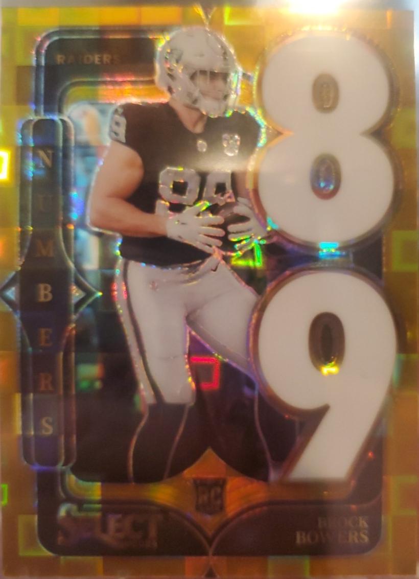 Brock Bowers [Gold Prizm] #12
