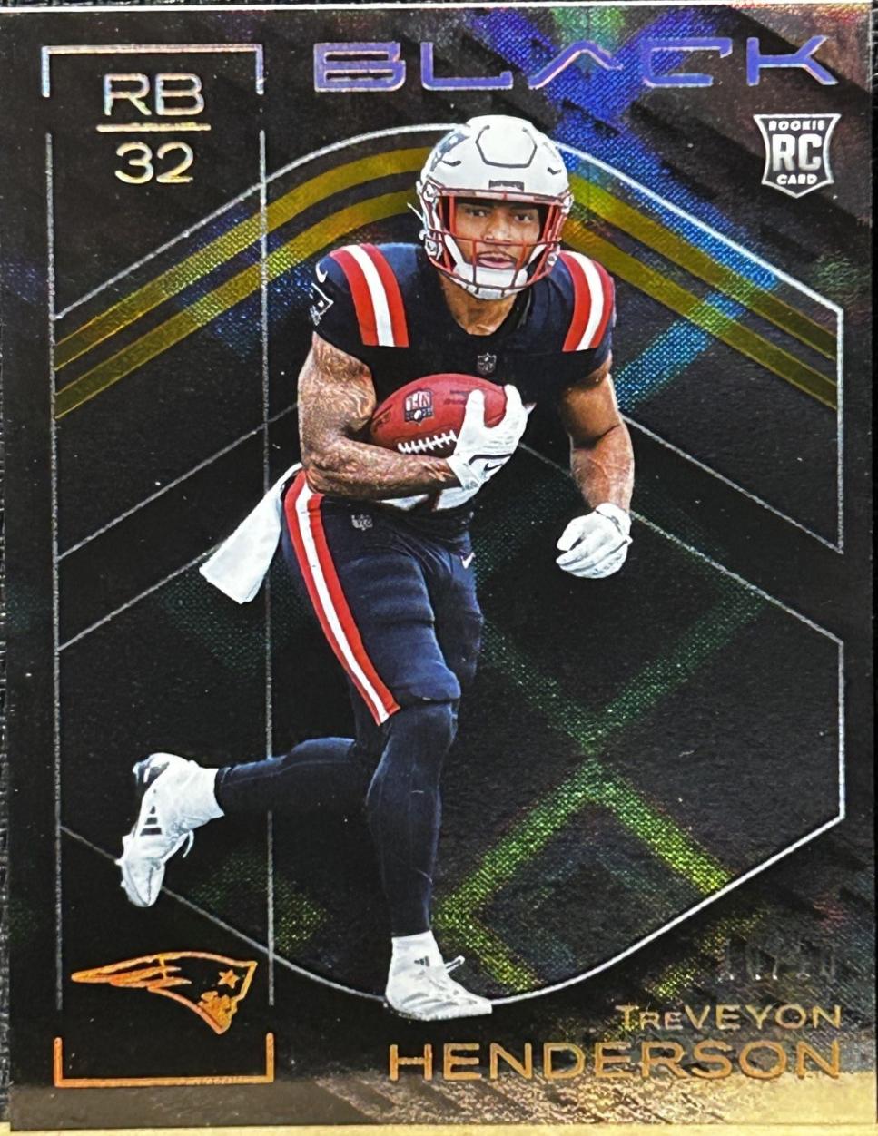 TreVeyon Henderson [Gold Rookie Autograph] #132