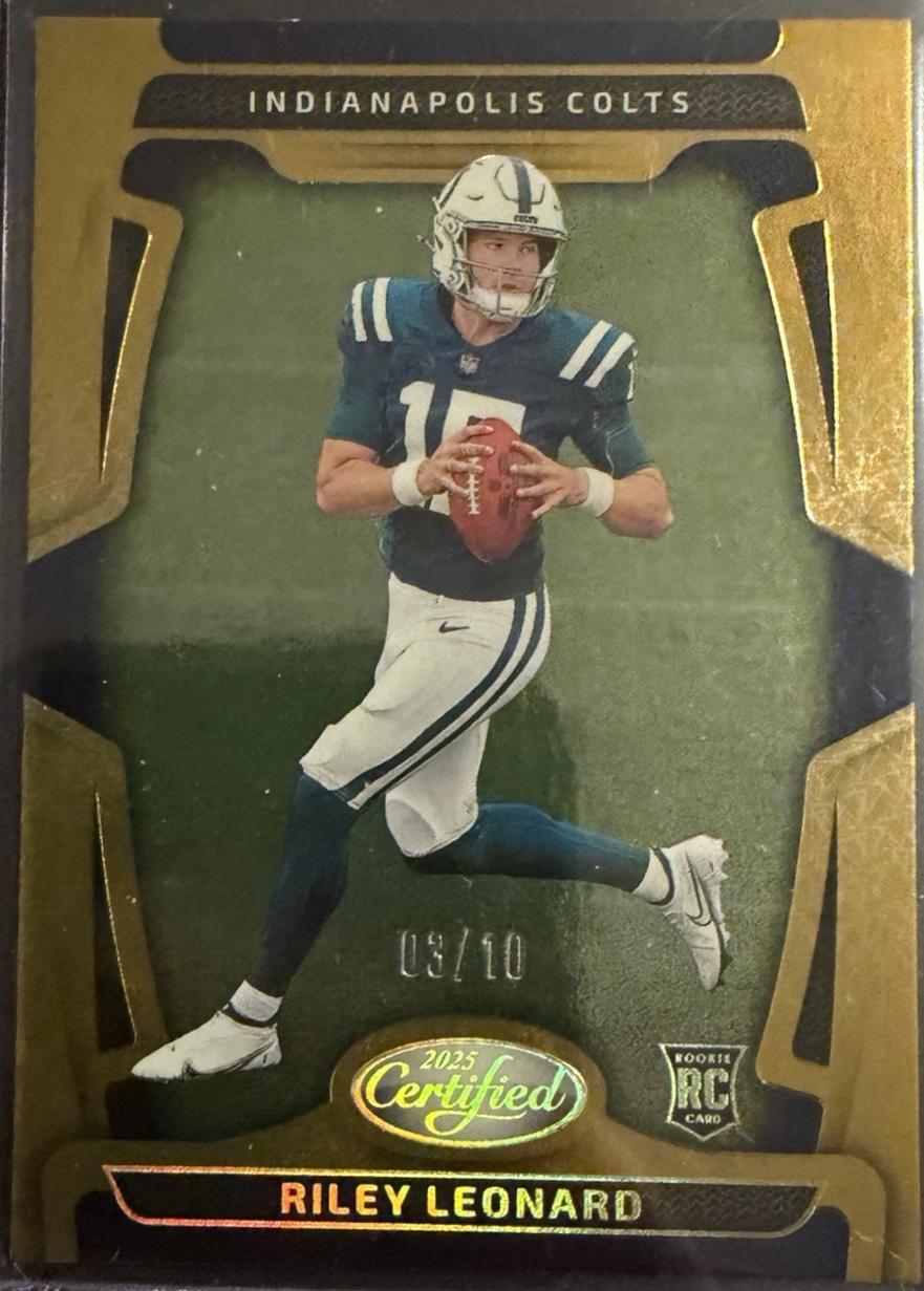 Riley Leonard [Gold Mirror] #137