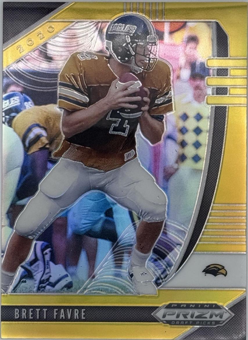 Brett Favre [Gold Prizm] #12