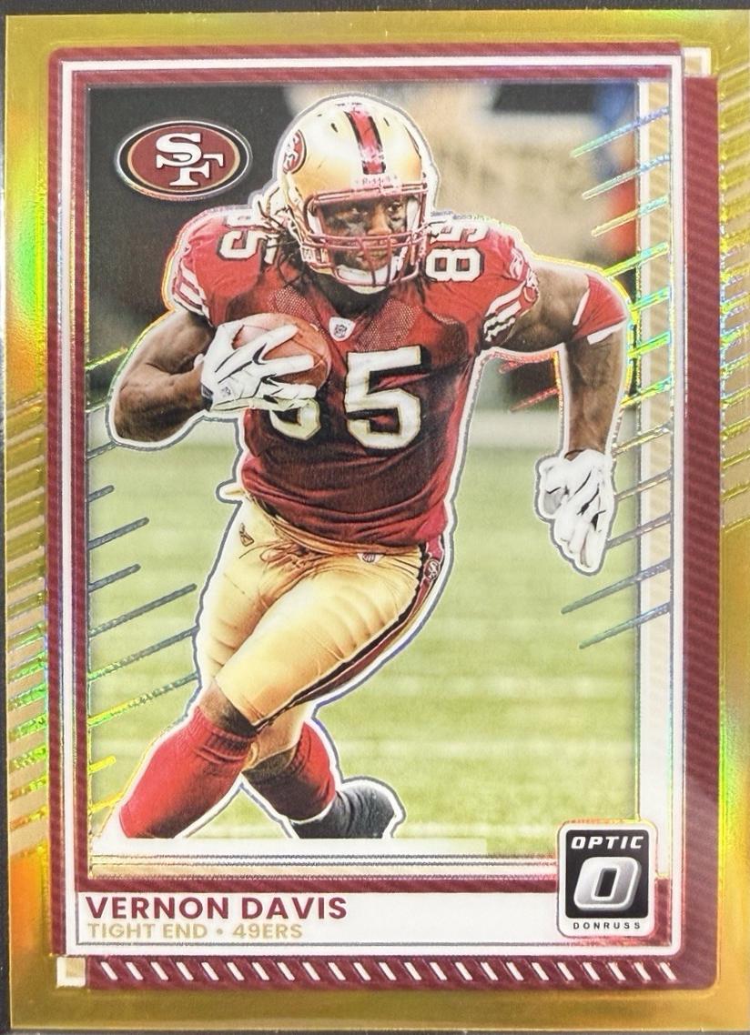Vernon Davis [Gold] #137