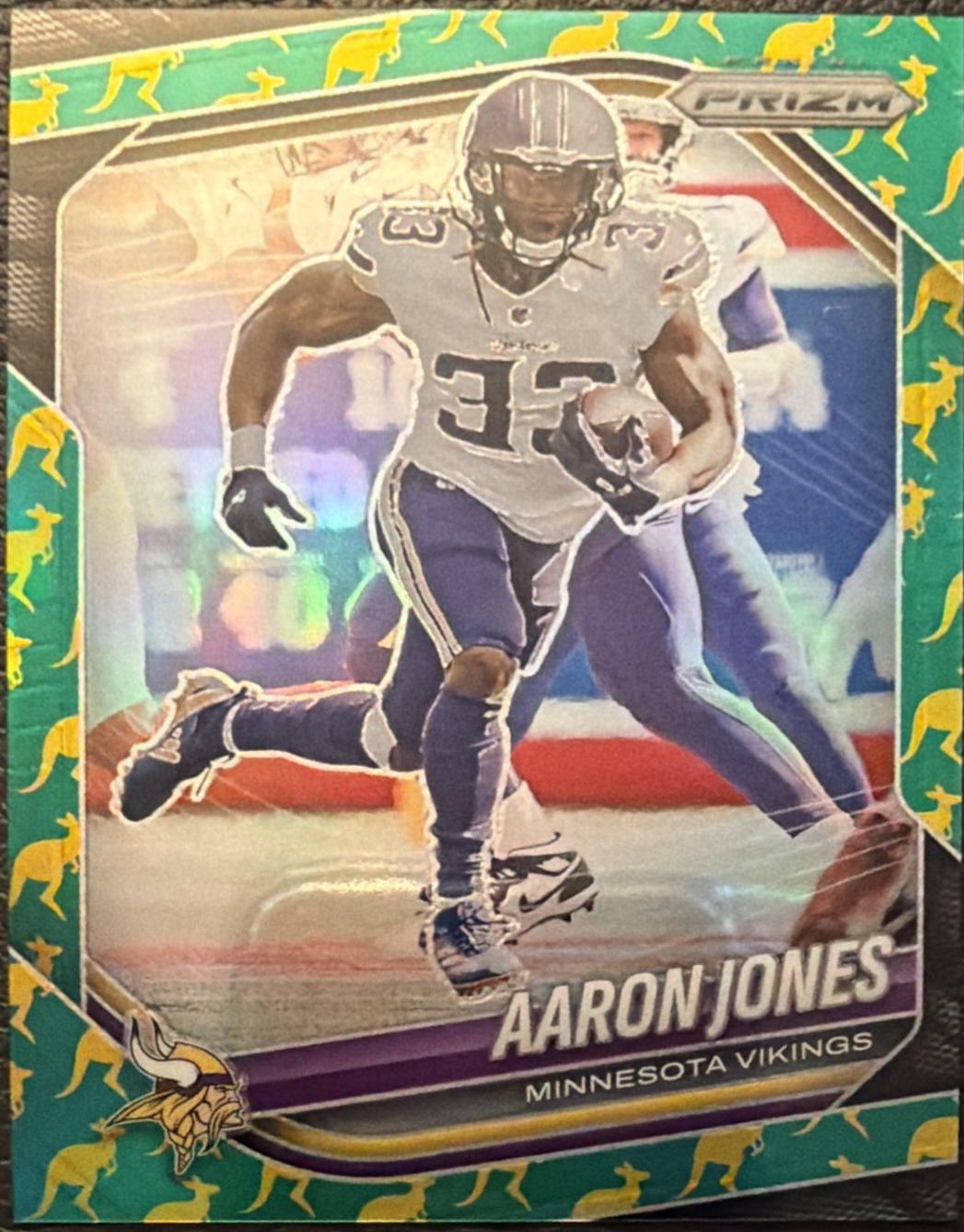 Aaron Jones [Kangaroo] #7